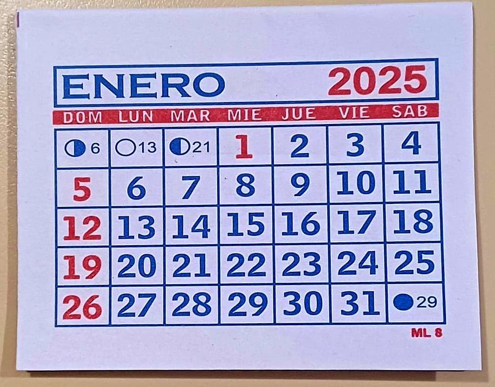 CALENDARIO MENSUAL    (ML-8 )   7X6   2025 